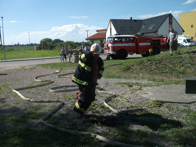 foto 073.jpg - Prvn disciplna hasiskho ptiboje - aty dlaj hasie